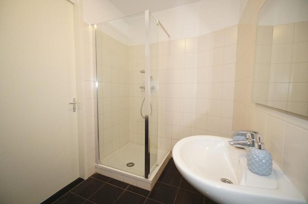 Beautiful Apt Free Parking Apartment รอตเตอร์ดัม ภายนอก รูปภาพ